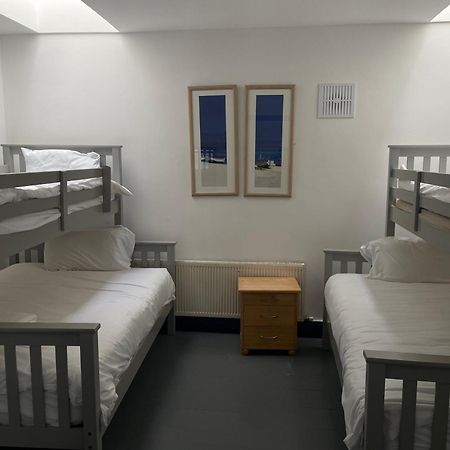 Coastguard Lodge Hostel At Tigh Tp Glaise Bheag Bagian luar foto